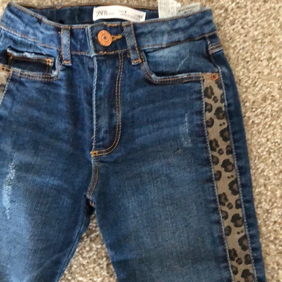 Jeans - Picture 2 of 4